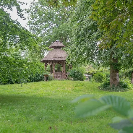 Superbe 2 Dans Un Clos Prive Proche De Waterloo *